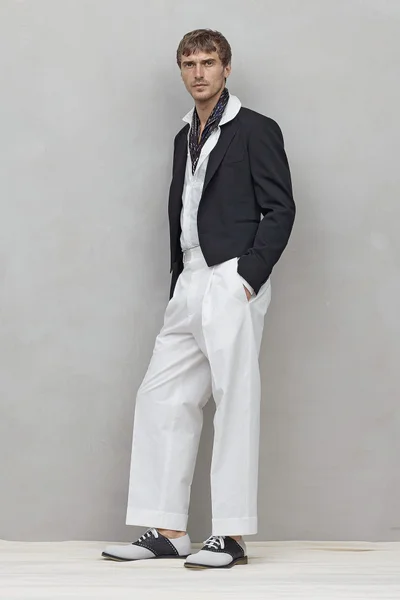 Look 37